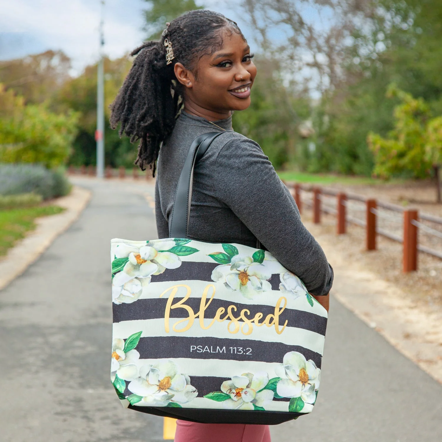 BLESSED MAGNOLIA CANVAS HANDBAG - Image 2