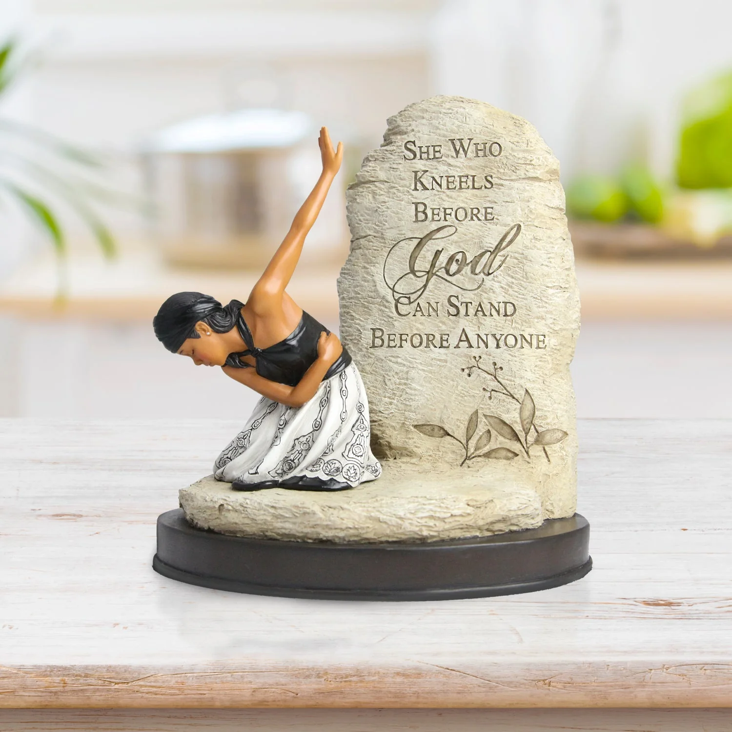 SHE WHO KNEELS FIGURINE - Image 6