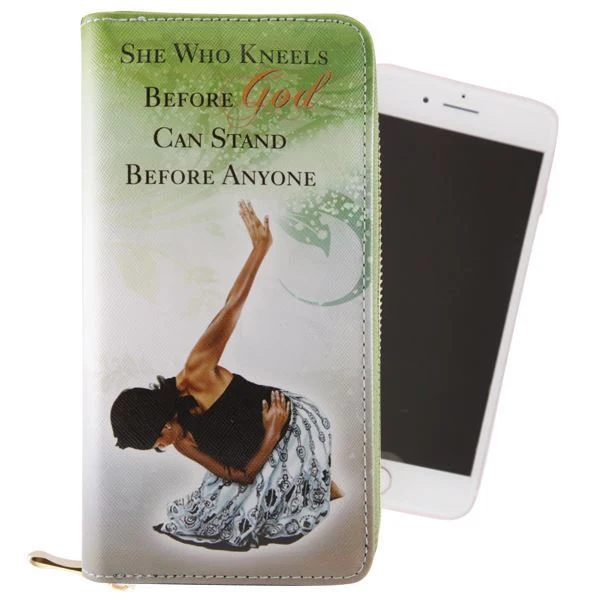 SHE WHO KNEELS WALLET - Image 3